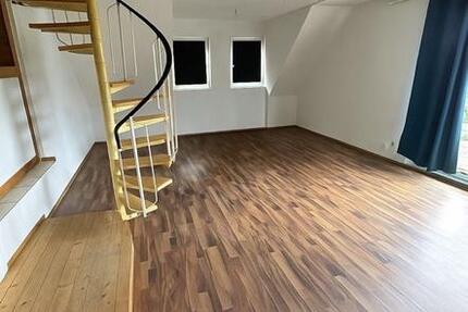 Lichtdurchflutete Loft-Wohnung auf 2 Etagen zu vermieten zimmer