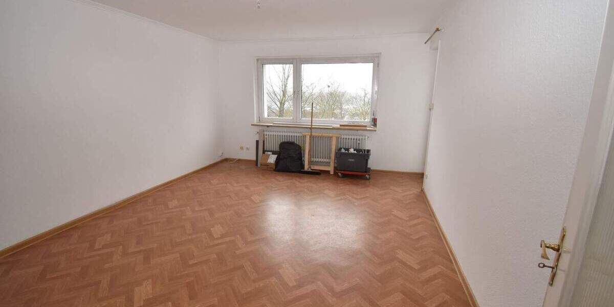 Etagenwohnung Uetersen - 2 Zimmer, 75 m&sup2;, 800&euro; | Angebot:25796717
