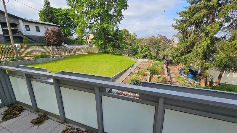 Einfamilienhaus Weinböhla - 5 Zimmer, 155 m&sup2;, 2.300&euro; | Angebot:25278104