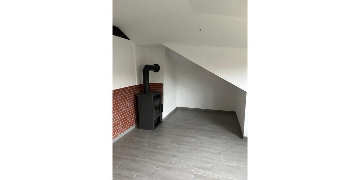 Dachgeschoßwohnung Nienhagen - 5 Zimmer, 126 m&sup2;, 1.190&euro; | Angebot:26398880