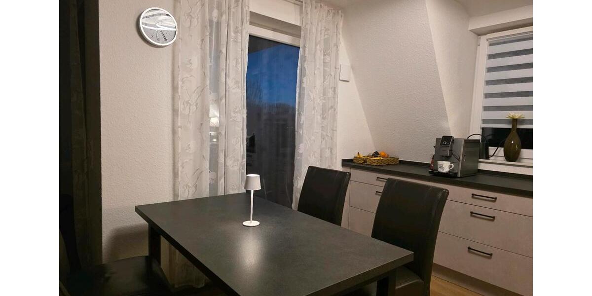 Dachgeschoßwohnung Edewecht - 2 Zimmer, 82 m&sup2;, 937&euro; | Angebot:25991367