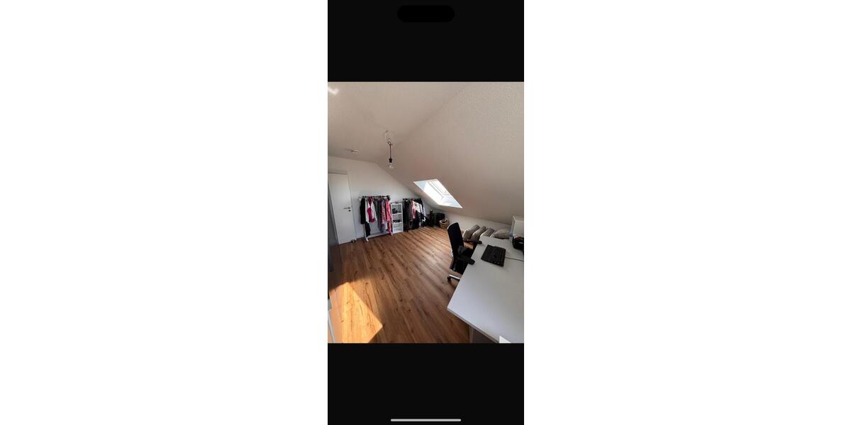 Dachgeschoßwohnung Philippsburg - 3 Zimmer, 82 m&sup2;, 1.150&euro; | Angebot:26311611