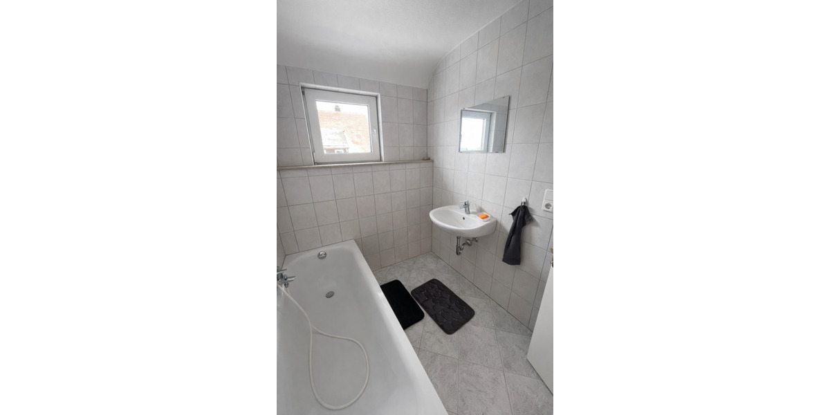 Etagenwohnung Rothenburg ob der Tauber - 5 Zimmer, 220 m&sup2;, 70&euro; | Angebot:25962944