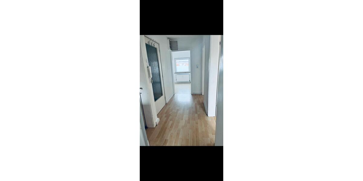 Dachgeschoßwohnung Göttingen - 3 Zimmer, 65 m&sup2;, 900&euro; | Angebot:26660401