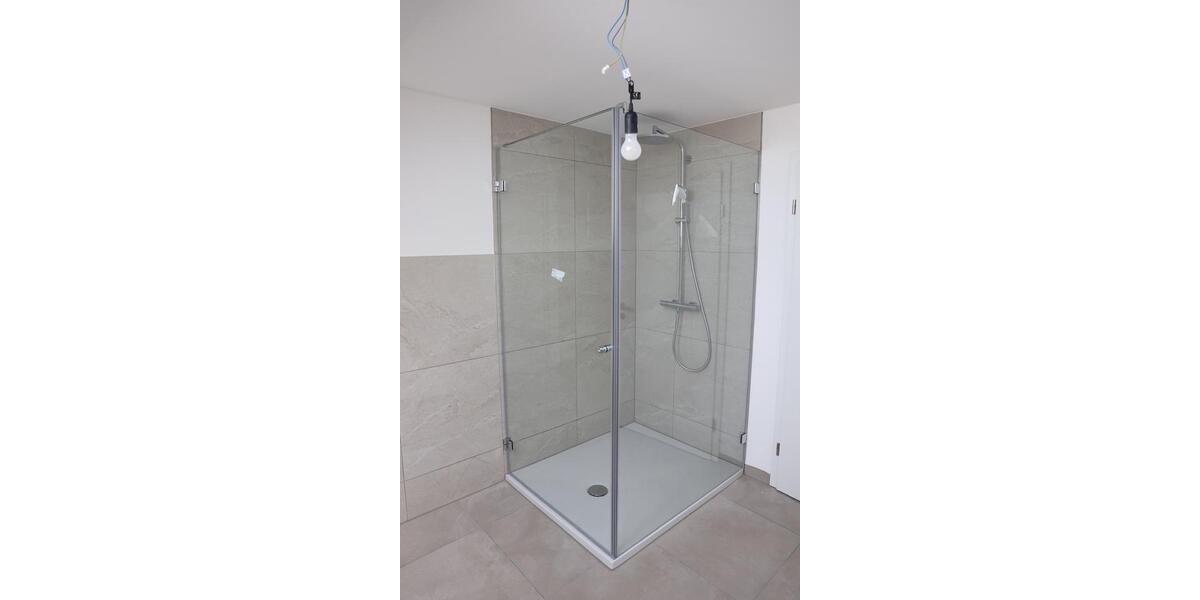 Dachgeschoßwohnung Monheim - 3 Zimmer, 110 m&sup2;, 1.150&euro; | Angebot:26413703