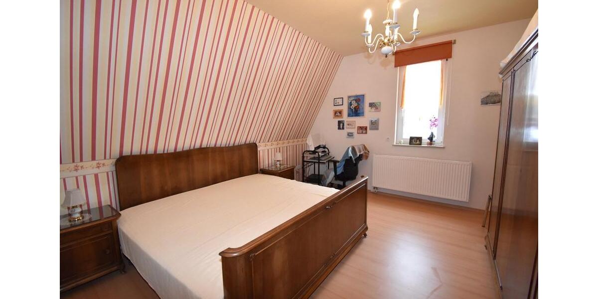 Dachgeschoßwohnung Themar - 3 Zimmer, 99 m&sup2;, 690&euro; | Angebot:25646907