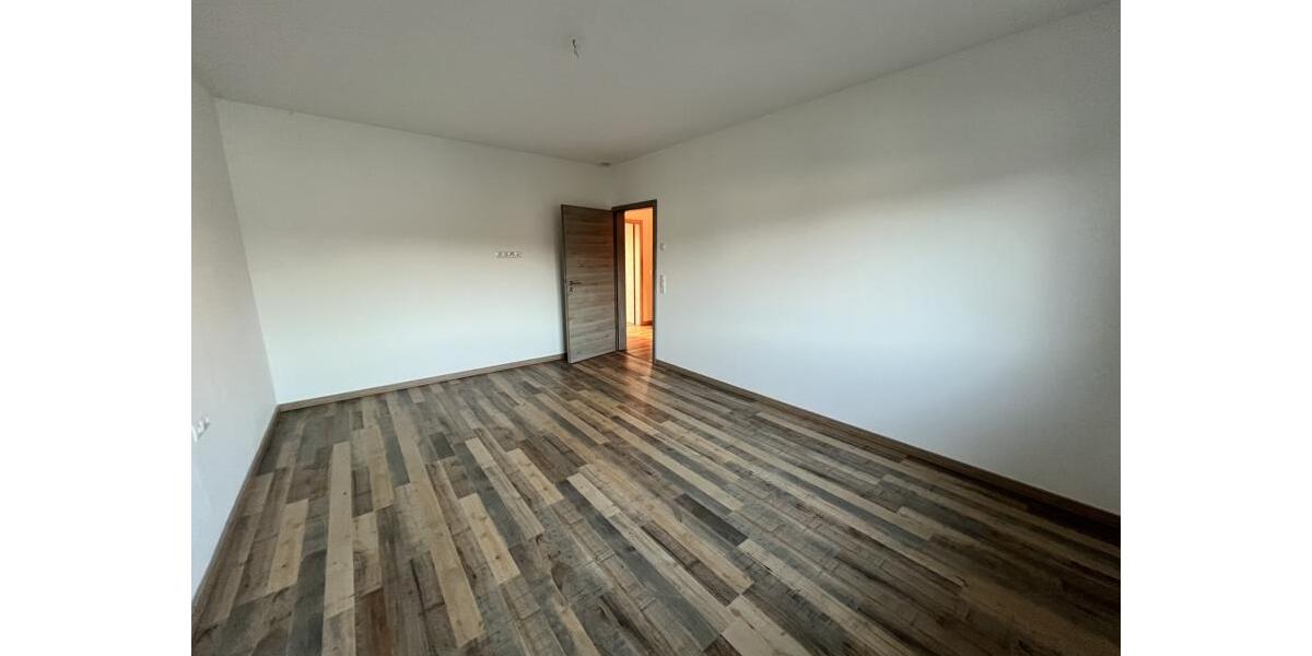 Einfamilienhaus Steimbke - 5 Zimmer, 163 m&sup2;, 1.500&euro; | Angebot:23862432