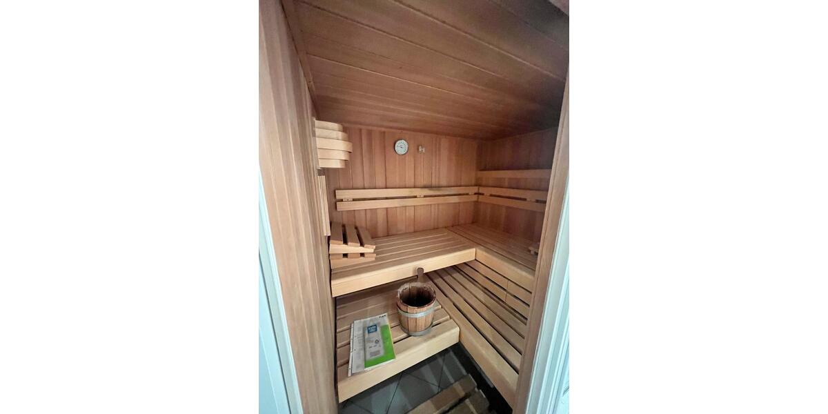 Erdgeschoßwohnung Neunkirchen - 5 Zimmer, 245 m&sup2;, 1.800&euro; | Angebot:24737206