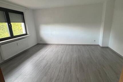 Wohnung Heusweiler - 4 Zimmer, 90 m&sup2;, 750&euro; | Angebot:26613884