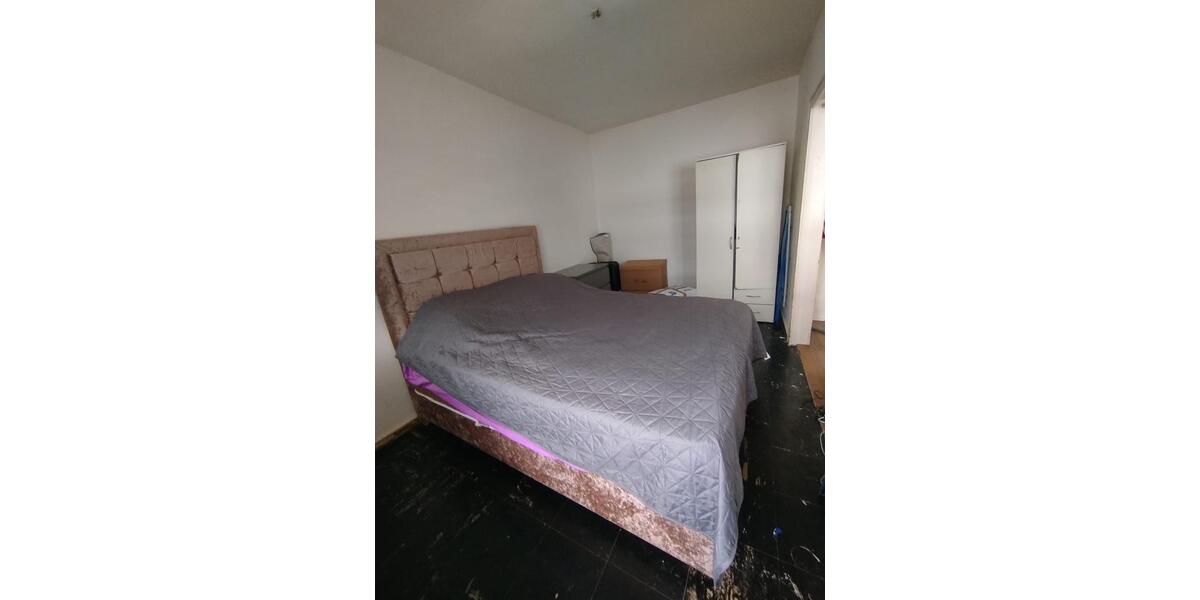 Etagenwohnung Mönchengladbach West - 4 Zimmer, 85 m&sup2;, 1.060&euro; | Angebot:26040262