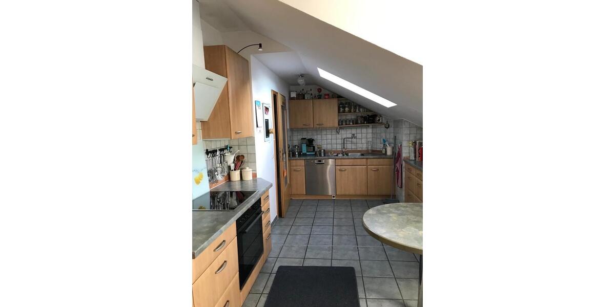 Dachgeschoßwohnung Betzigau - 5 Zimmer, 150 m&sup2;, 1.400&euro; | Angebot:26430039