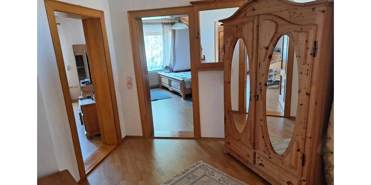 Etagenwohnung Gottfrieding - 3 Zimmer, 100 m&sup2;, 1.200&euro; | Angebot:26690725