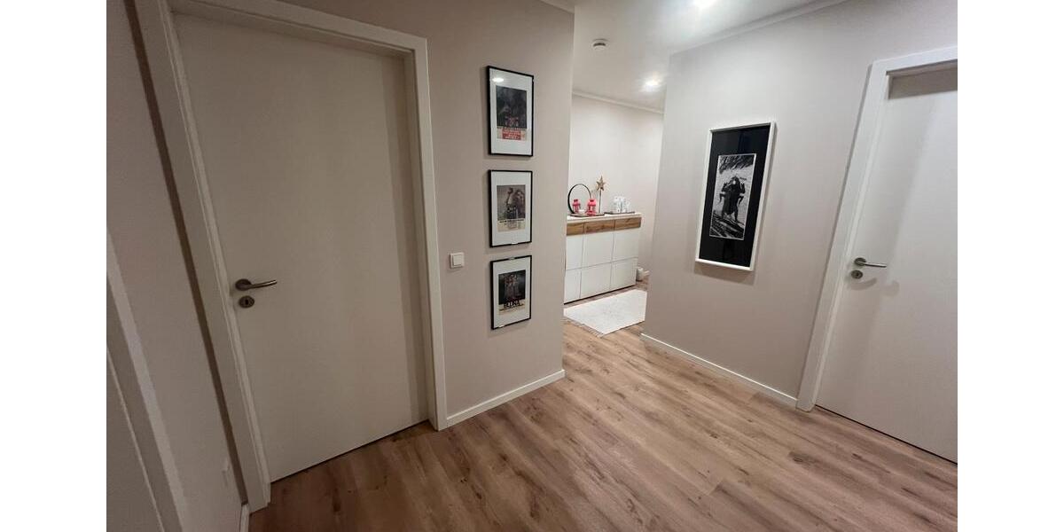 Hochwertige helle 3ZKB Wohnung teilmöbliert mit Terrasse 3 zimmer