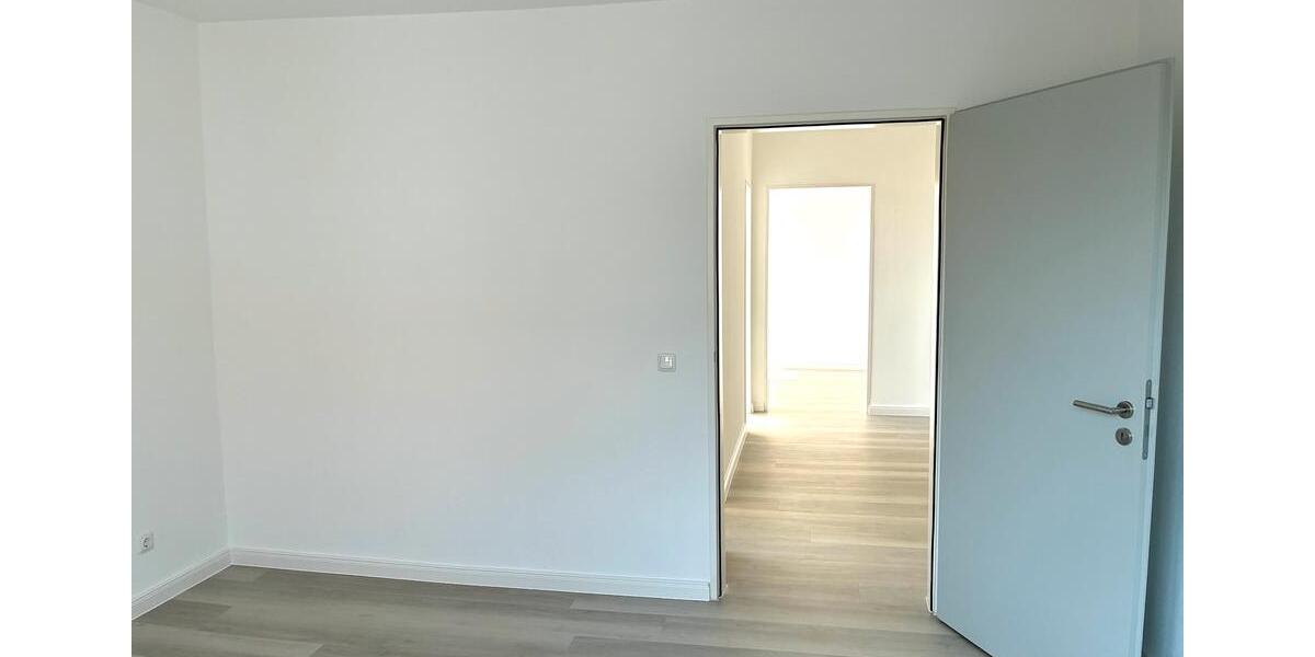 Etagenwohnung Königslutter am Elm - 3 Zimmer, 91 m&sup2;, 795&euro; | Angebot:25751900