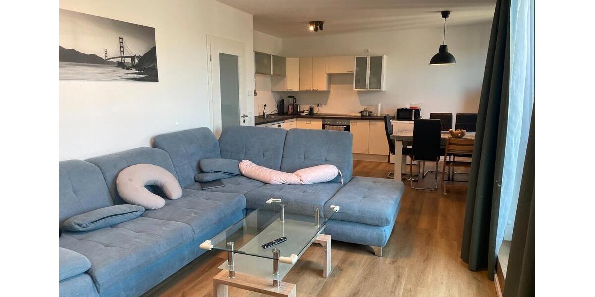 Etagenwohnung Berlin Hellersdorf - 4 Zimmer, 85 m&sup2;, 1.700&euro; | Angebot:26042702