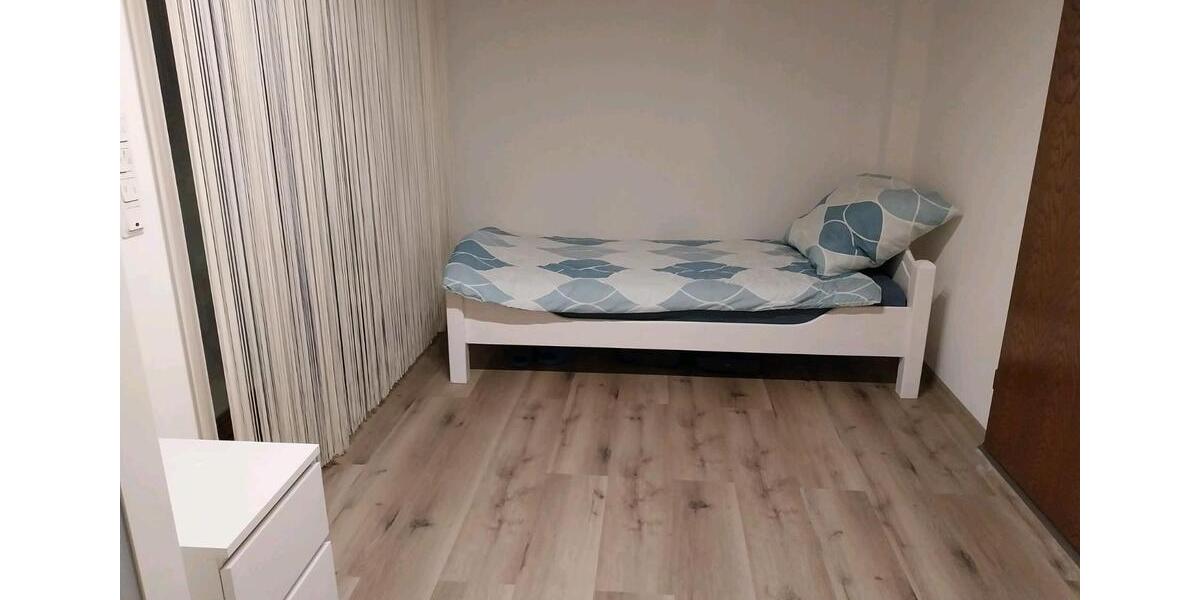Wohnen auf Zeit Delmenhorst Düsternort - 15 Zimmer, 12 m&sup2;, 20&euro; | Angebot:24541773