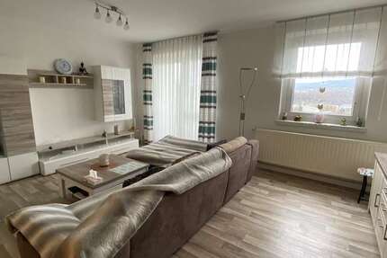 Wohnung Suhl - 2 Zimmer, 64 m&sup2;, 425&euro; | Angebot:26116810