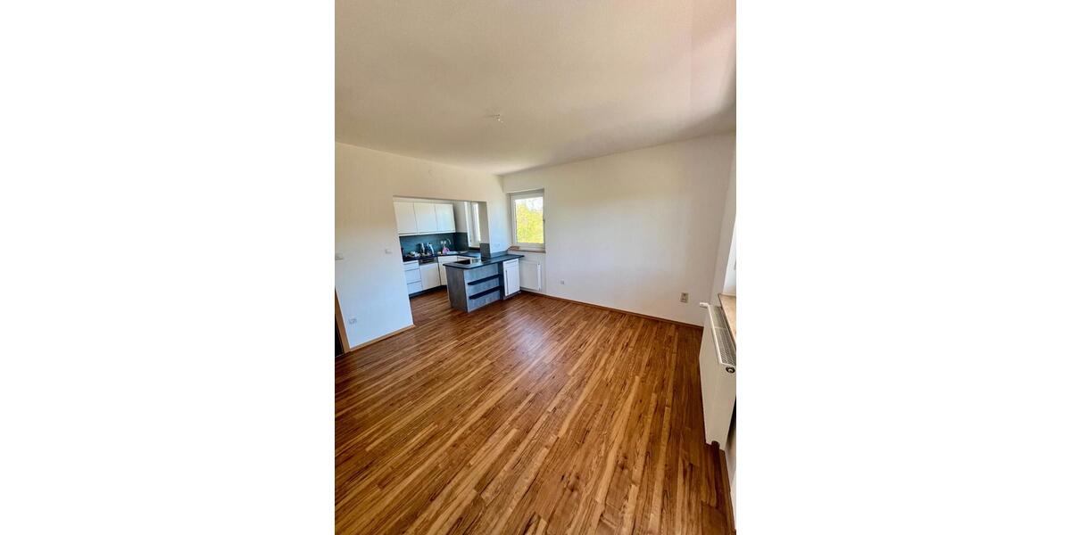 Etagenwohnung Ippesheim - 5 Zimmer, 98 m&sup2;, 550&euro; | Angebot:26563222