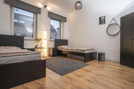 Top Monteurwohnung Unterkunft Pension Hotel Zimmer bis 18 Persone 3 zimmer