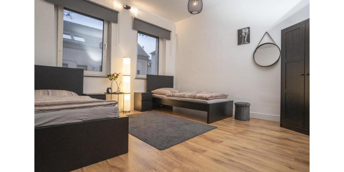 Top Monteurwohnung Unterkunft Pension Hotel Zimmer bis 18 Persone 3 zimmer