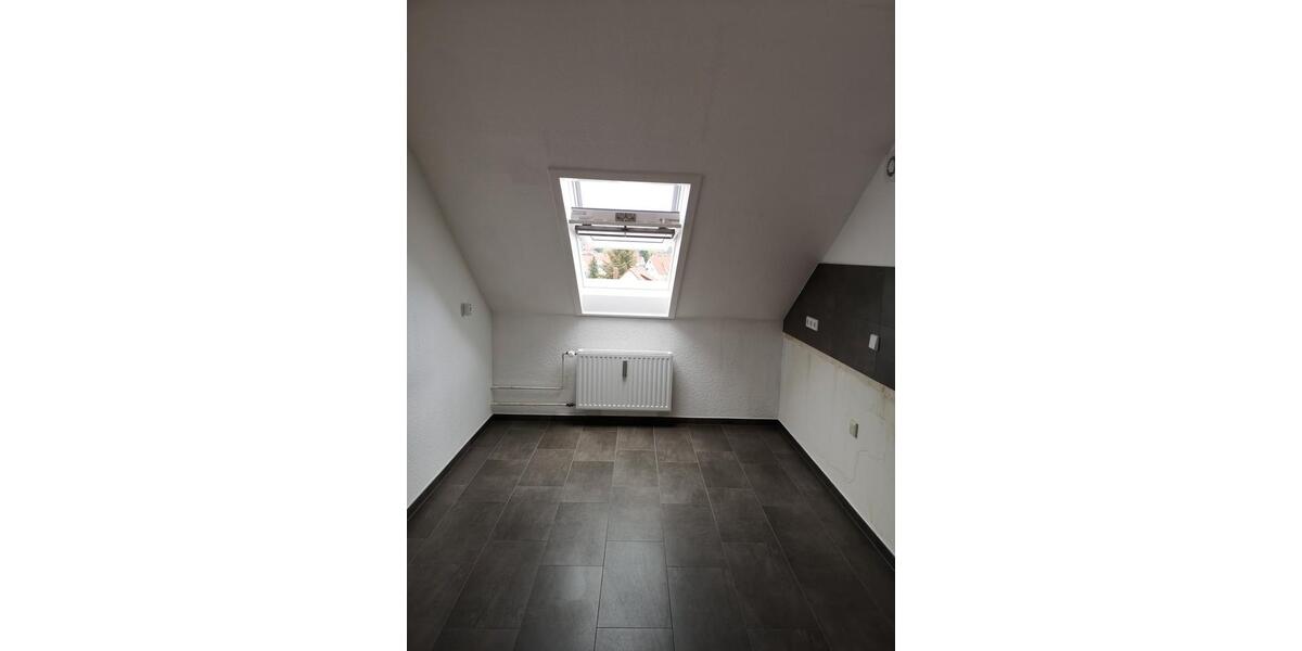 Dachgeschoßwohnung Niestetal - 3 Zimmer, 86 m&sup2;, 1.032&euro; | Angebot:26425628
