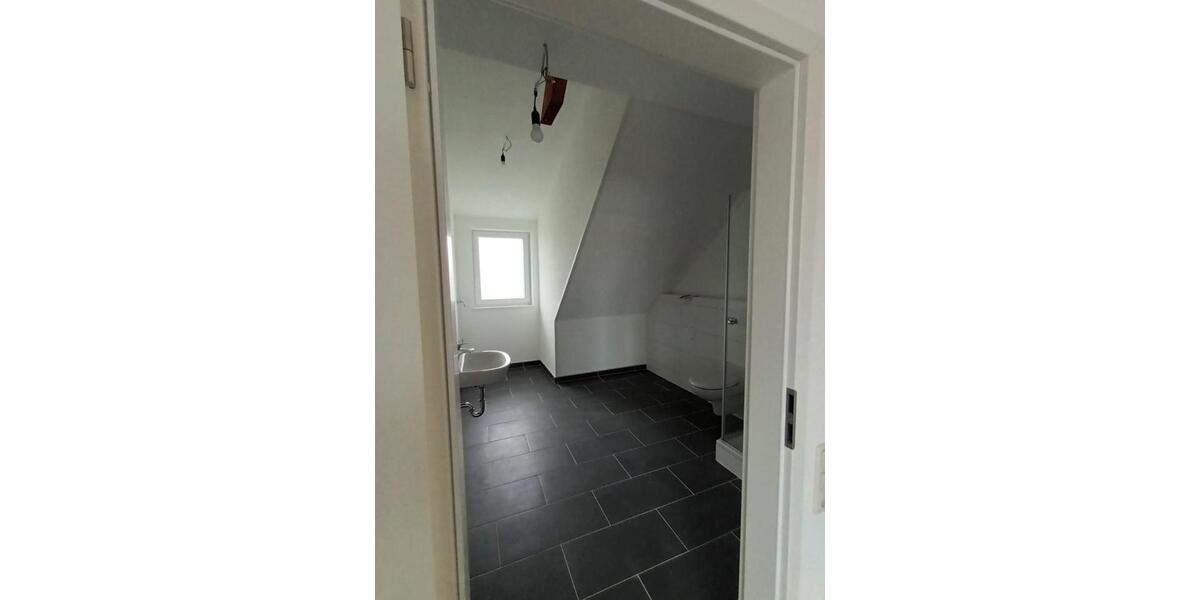 Dachgeschoßwohnung Fritzlar - 4 Zimmer, 105 m&sup2;, 800&euro; | Angebot:26144923