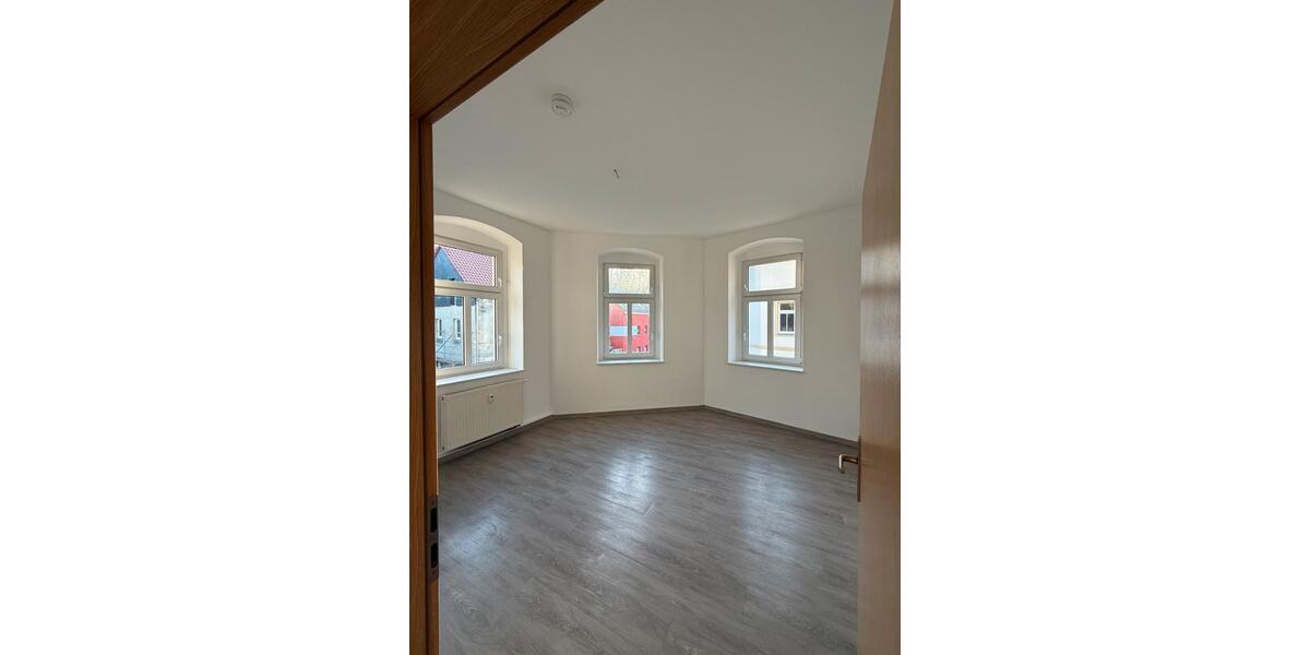 Etagenwohnung Döbeln - 4 Zimmer, 84 m&sup2;, 546&euro; | Angebot:25418321