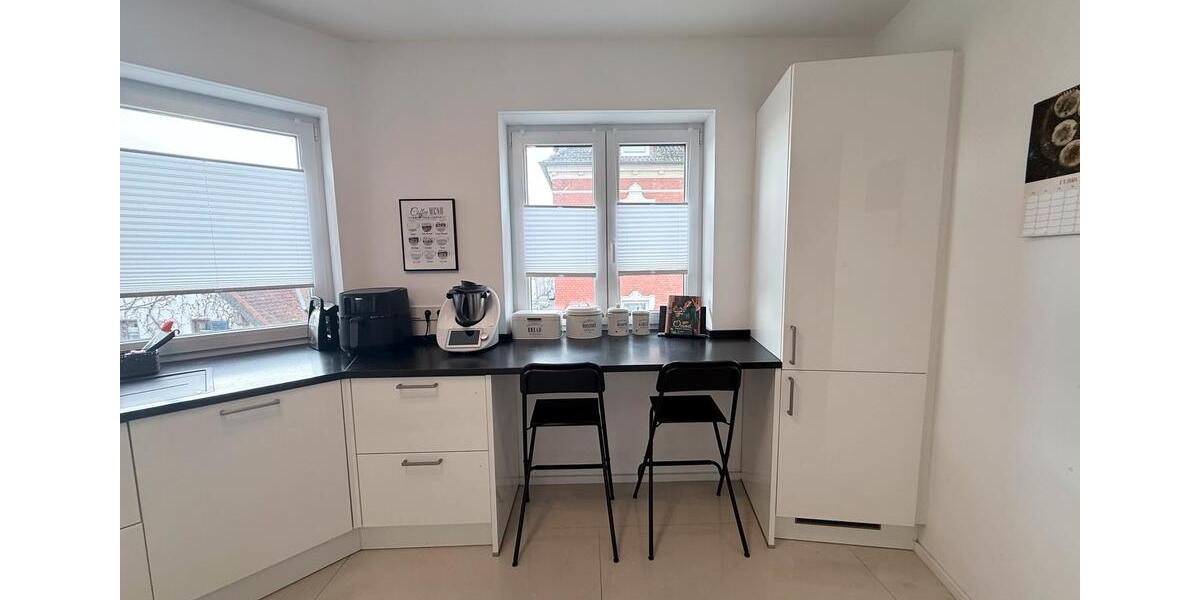 Etagenwohnung Wiesbaden Biebrich - 4 Zimmer, 114 m&sup2;, 2.000&euro; | Angebot:26038493