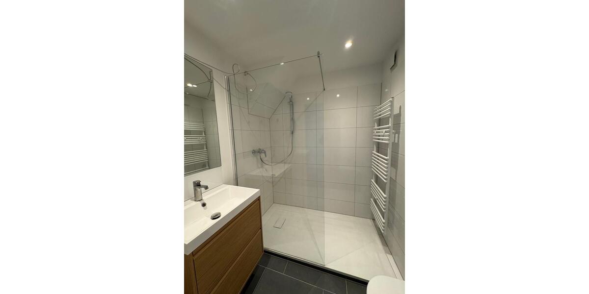 Dachgeschoßwohnung Siegen - 4 Zimmer, 67 m&sup2;, 650&euro; | Angebot:26587523