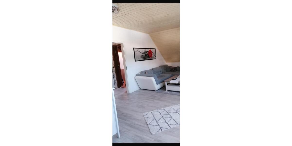 Dachgeschoßwohnung Betzdorf - 3 Zimmer, 90 m&sup2;, 700&euro; | Angebot:26600170