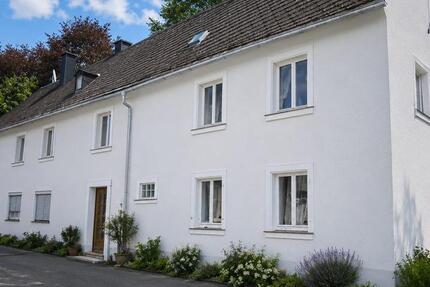 Haus Regnitzlosau - 14 Zimmer, 260 m&sup2;, 600&euro; | Angebot:26566304
