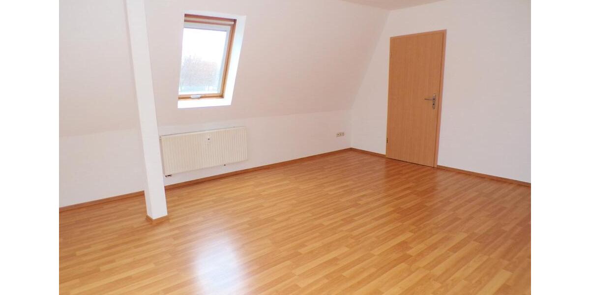 * gemütliche 2 Zimmer Wohnung in Leubnitz zu vermieten * mit Wanne und Dusche * 2 zimmer