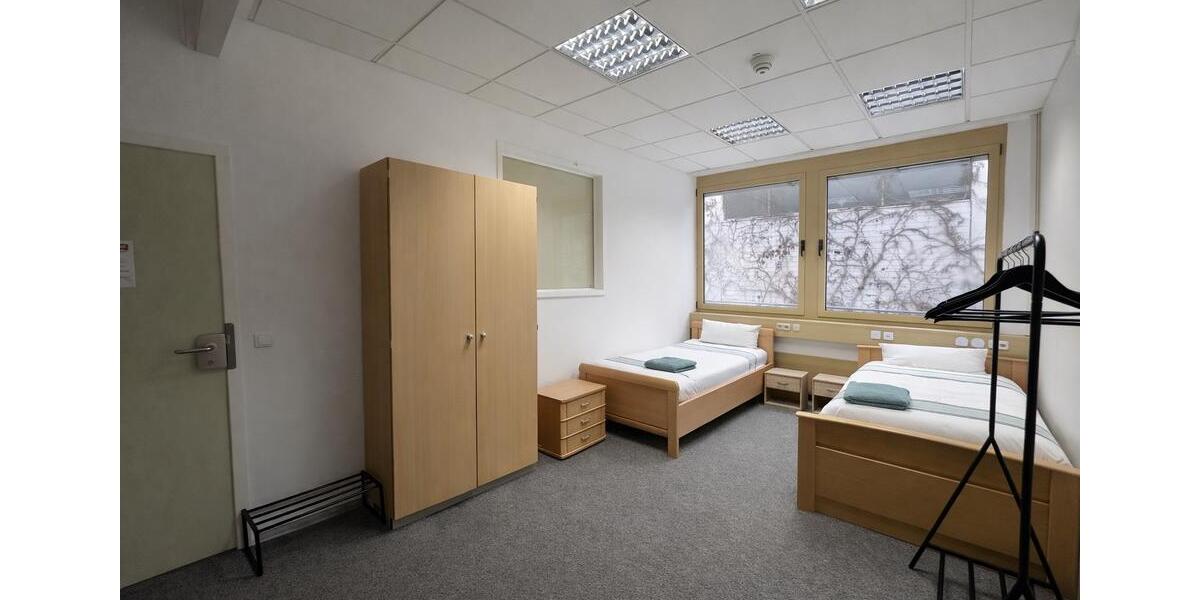 Wohnen auf Zeit Würzburg Lengfeld - 5 Zimmer, 250 m&sup2;, 23&euro; | Angebot:26060455