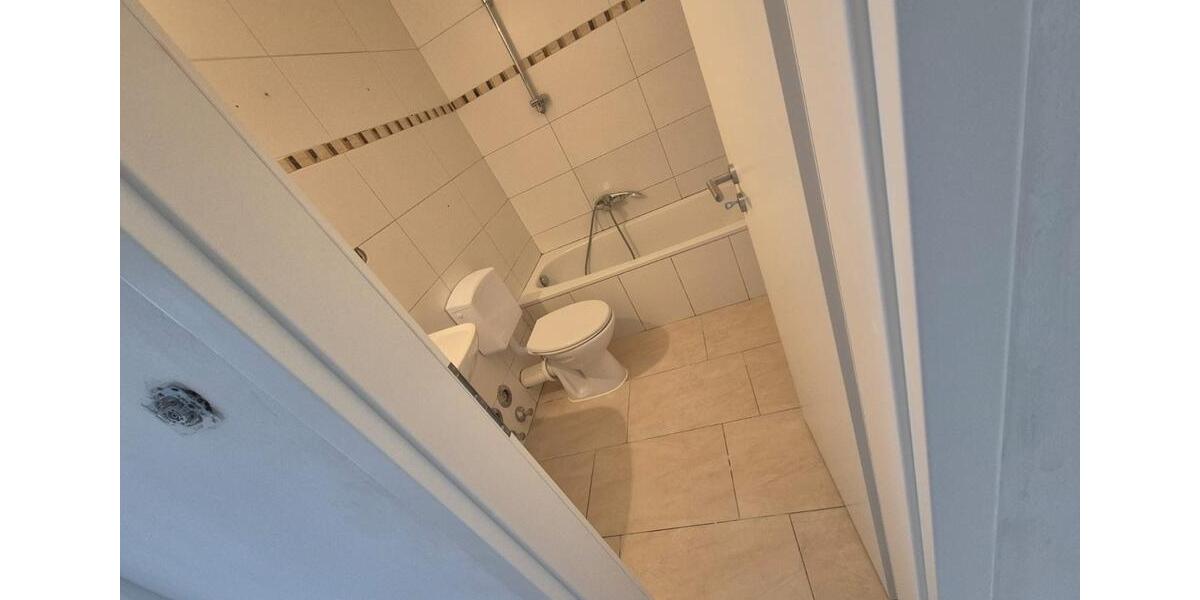 Etagenwohnung Blomberg - 4 Zimmer, 81 m&sup2;, 600&euro; | Angebot:26261728