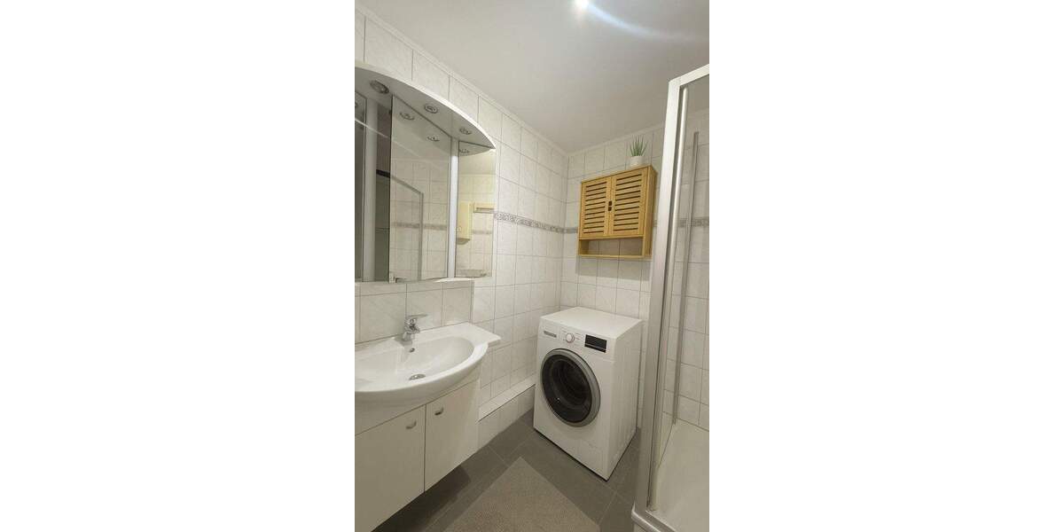 Moderne und große 4 Zimmer-Wohnung zu vermieten 4 zimmer