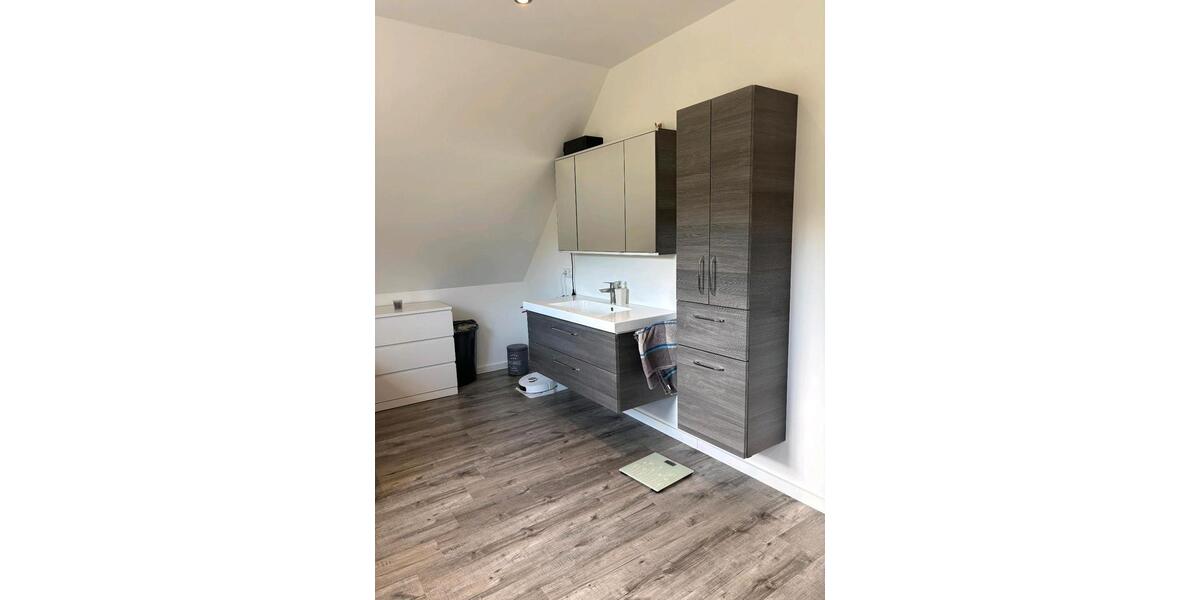 Dachgeschoßwohnung Heiligenhafen - 3 Zimmer, 99 m&sup2;, 1.290&euro; | Angebot:26582525