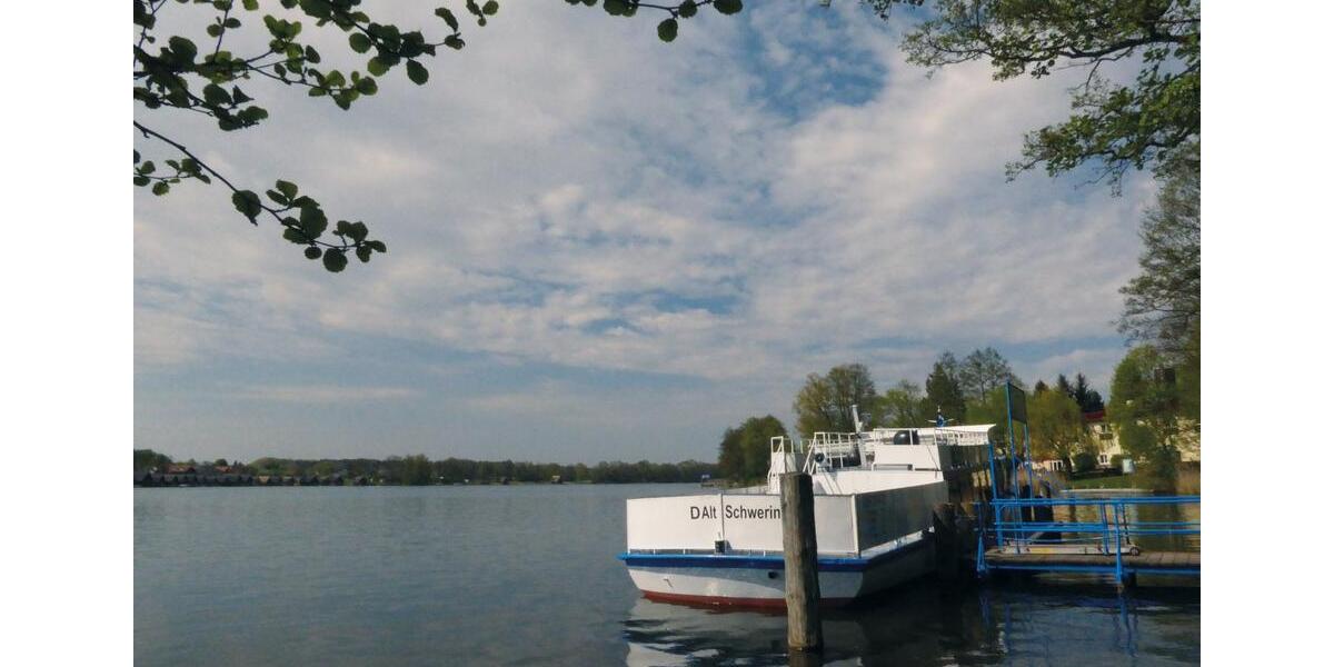 Dachgeschoßwohnung Mirow - 2.5 Zimmer, 64 m&sup2;, 416&euro; | Angebot:23697543