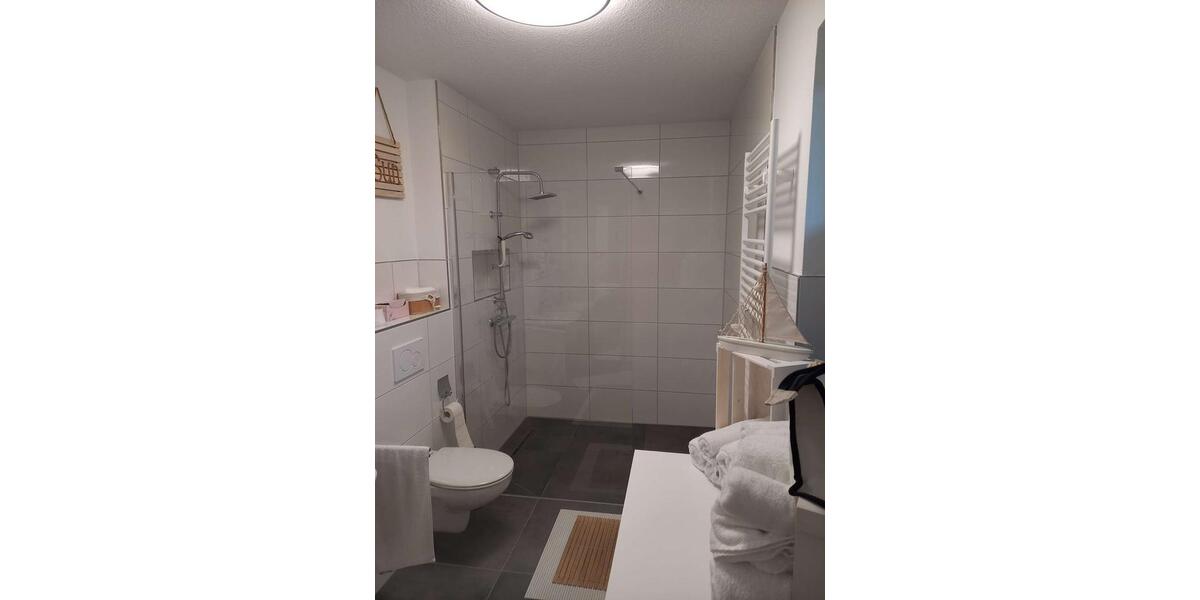 Etagenwohnung Oldenburg Drielaker-Moor - 4 Zimmer, 126 m&sup2;, 1.350&euro; | Angebot:23898286