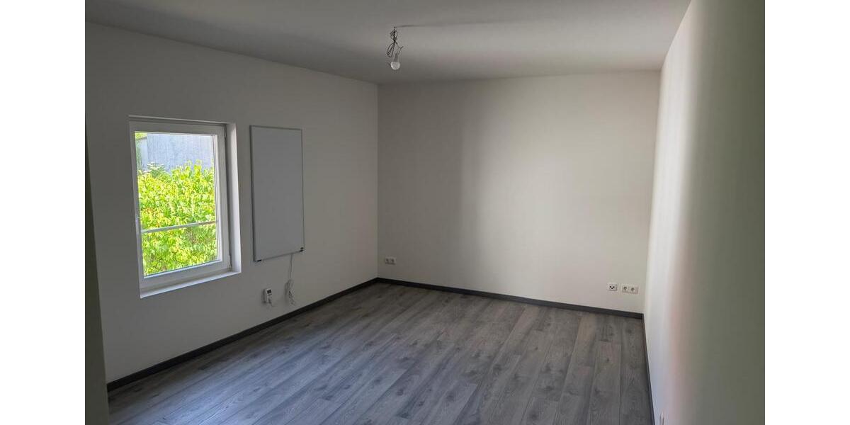 Etagenwohnung Hungen - 3 Zimmer, 94 m&sup2;, 850&euro; | Angebot:26703800