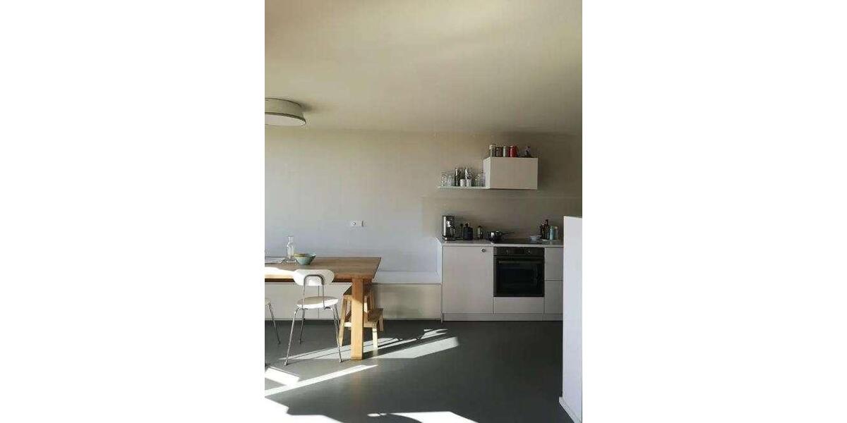 Stuttgart-Asemwald: Sanierte 4,5-Zimmer-Wohnung im 13. OG 4 zimmer