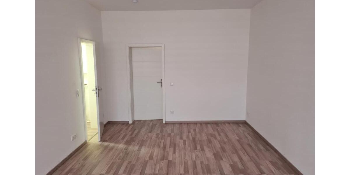 Etagenwohnung Tangermünde - 2 Zimmer, 72 m&sup2;, 620&euro; | Angebot:26049091