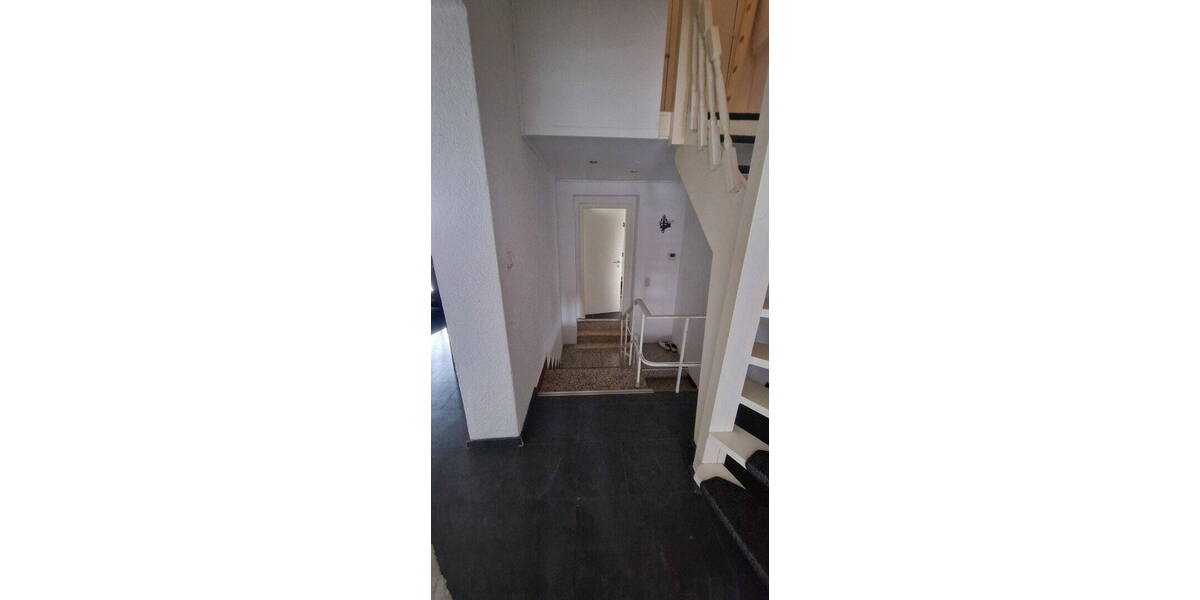 Reihenmittelhaus Düren Birkesdorf - 4 Zimmer, 120 m&sup2;, 1.200&euro; | Angebot:25984607