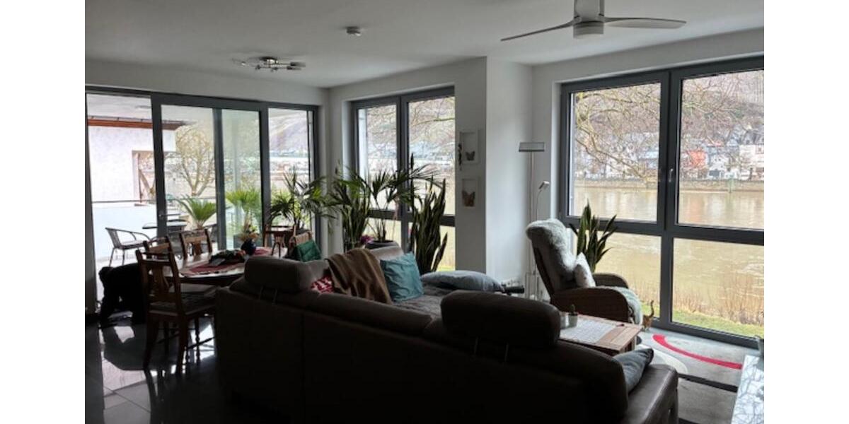 Etagenwohnung Zell (Mosel) - 2.5 Zimmer, 100 m&sup2;, 880&euro; | Angebot:24811327