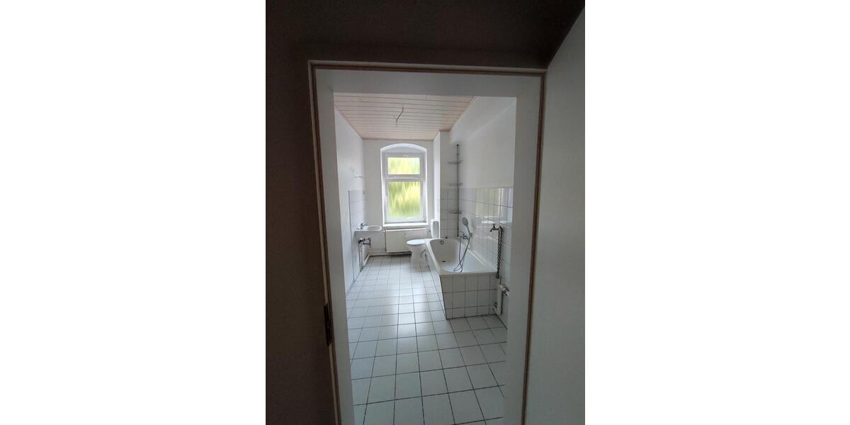 Etagenwohnung Aue-Bad Schlema Bad Schlema - 2 Zimmer, 60 m&sup2;, 300&euro; | Angebot:26413807
