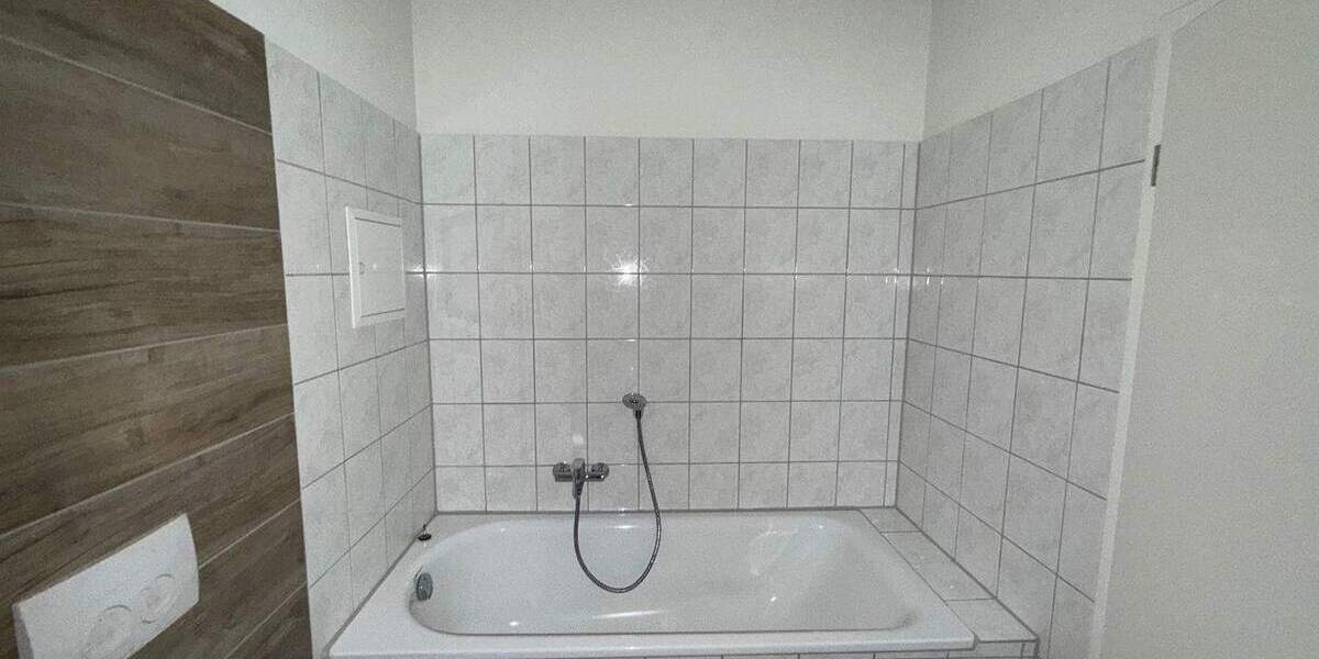 Etagenwohnung Meißen Cölln - 3 Zimmer, 56 m&sup2;, 350&euro; | Angebot:25770048