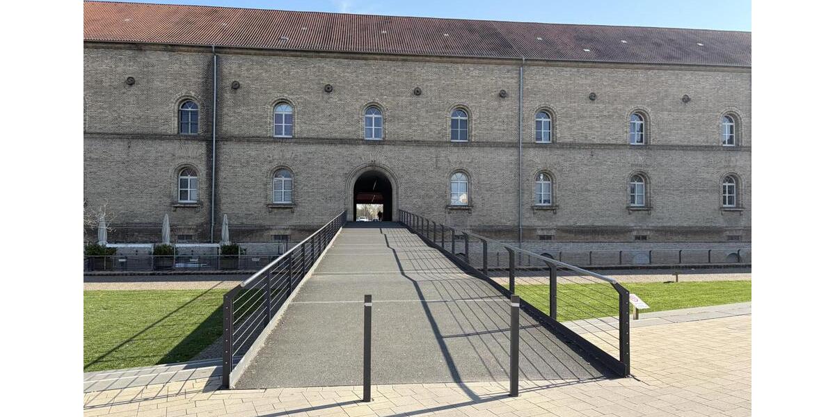 Etagenwohnung Germersheim - 4 Zimmer, 174 m&sup2;, 1.450&euro; | Angebot:25883454