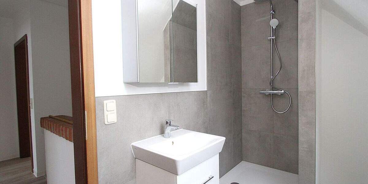 Doppelhaushälfte Malente Nüchel - 5 Zimmer, 100 m&sup2;, 1.250&euro; | Angebot:24820800