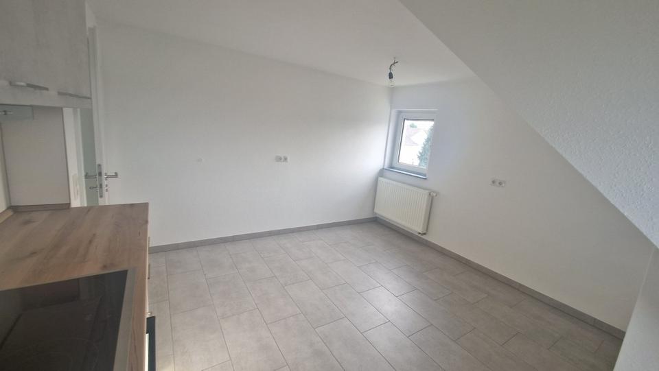 Dachgeschoßwohnung Eisenberg (Pfalz) - 2.5 Zimmer, 60 m&sup2;, 660&euro; | Angebot:25719160