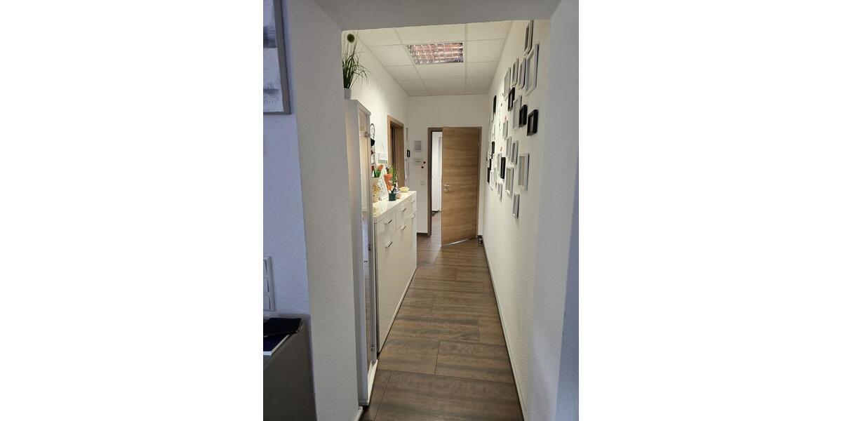 Etagenwohnung Siegen Dillnhütten - 2 Zimmer, 90 m&sup2;, 1.050&euro; | Angebot:25989235