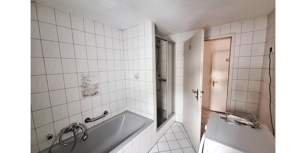 Dachgeschoßwohnung Flensburg - 2.5 Zimmer, 75 m&sup2;, 670&euro; | Angebot:26263086
